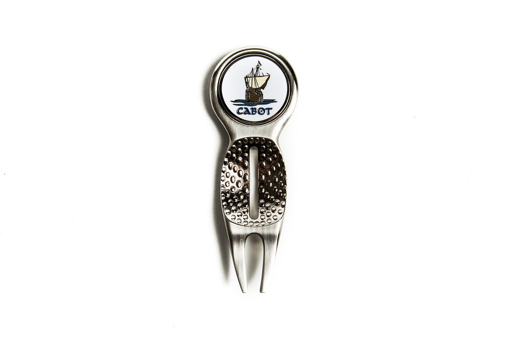 Cabot Links Linebacker Divot Tool